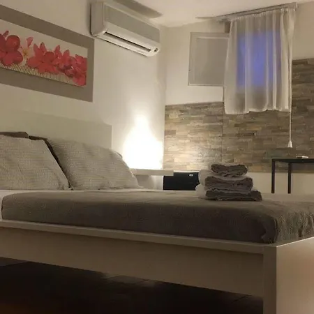 La Terrazza Su *